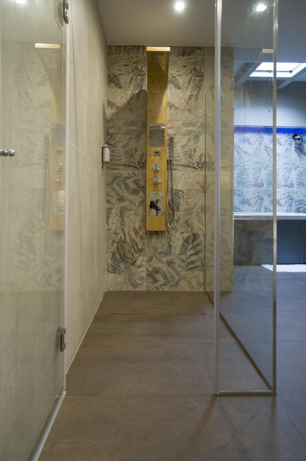 Suite 18 Luxury Apartments Bari Exterior foto