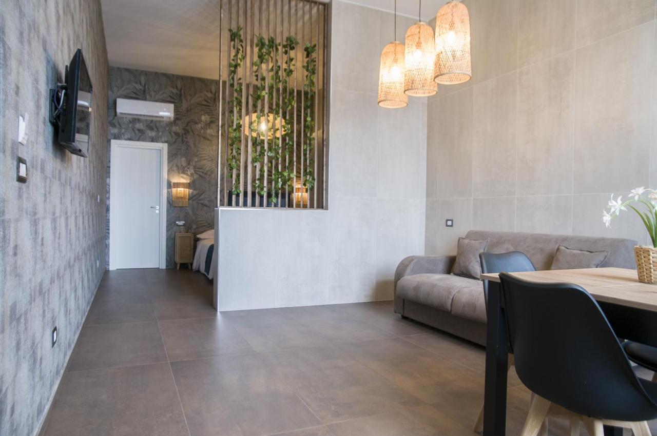 Suite 18 Luxury Apartments Bari Exterior foto