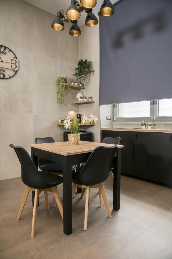 Suite 18 Luxury Apartments Bari Exterior foto